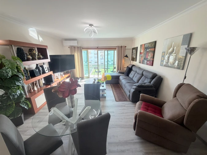 Apartamento T2 para Venda em Tavarede Foto 9