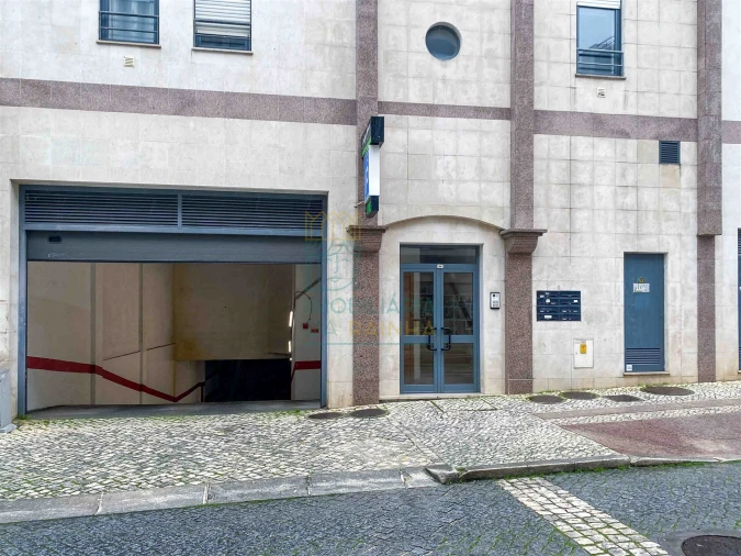 Garagem para Arrendamento em Nossa Senhora do Pópulo, Coto e São Gregório Foto 1