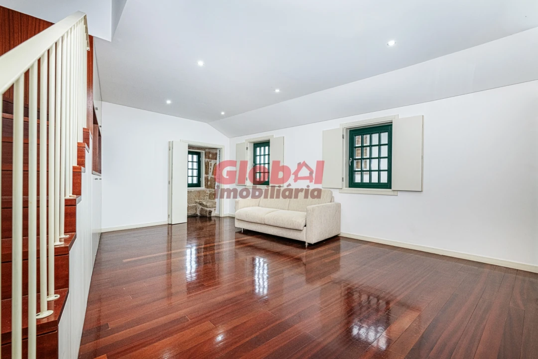 Apartamento T2 para Venda em Viseu Foto 1