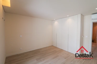 Moradia T5 para Arrendamento em Viseu