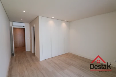 Moradia T5 para Arrendamento em Viseu