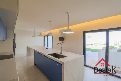 Moradia T5 para Arrendamento em Viseu