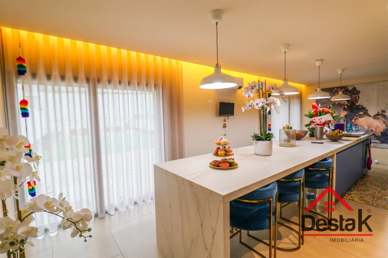 Moradia T4 para Arrendamento em Viseu Foto 6