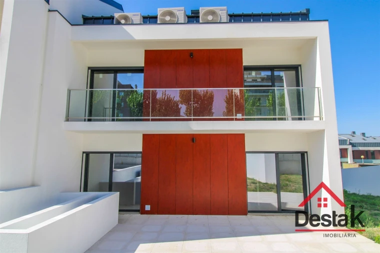 Moradia T4 para Arrendamento em Viseu Foto 28