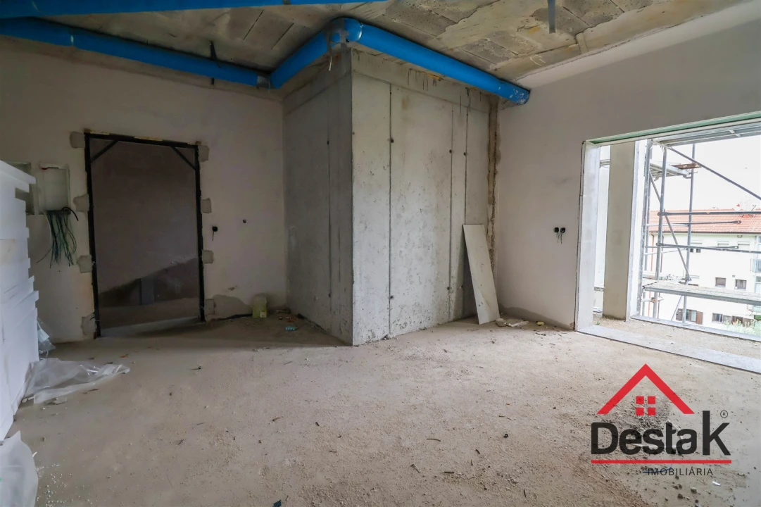 Apartamento T1 para Venda em Viseu Foto 3