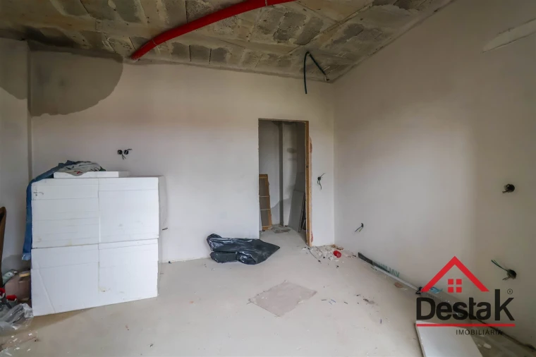 Apartamento T1 para Venda em Viseu Foto 10