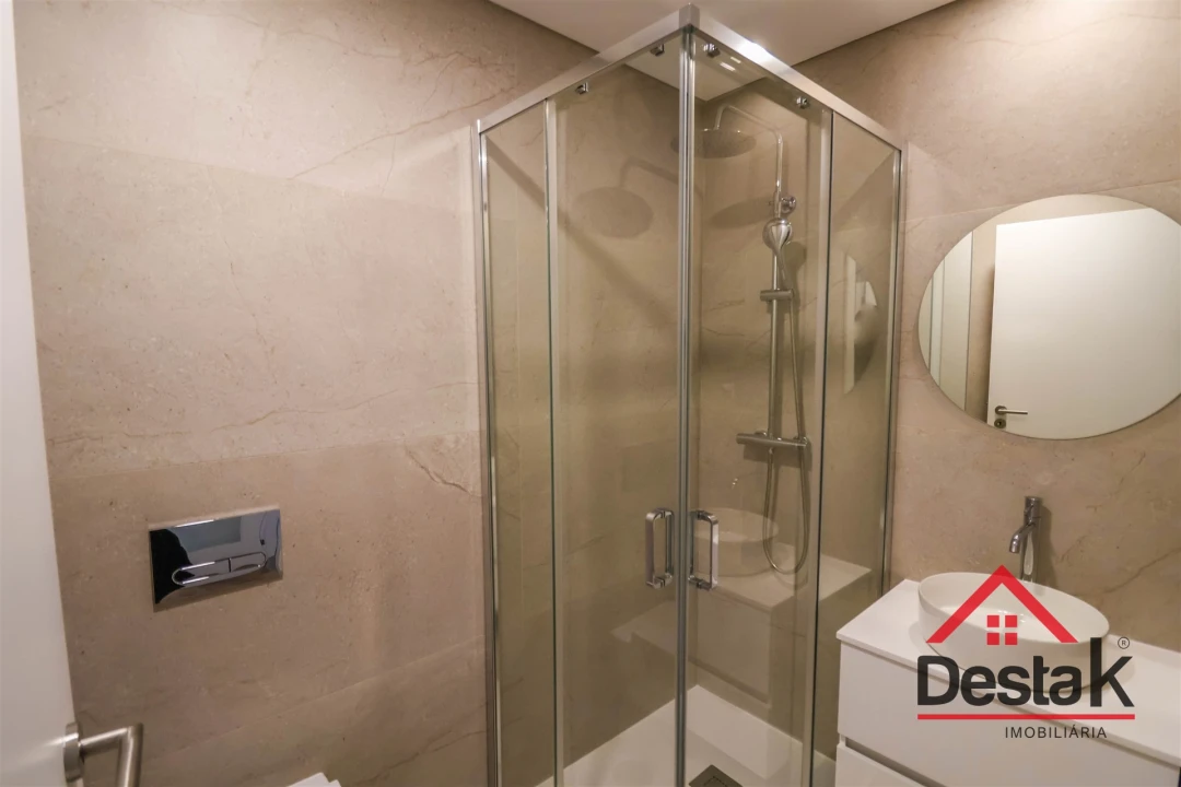 Apartamento T3 para Arrendamento em Ranhados Foto 13