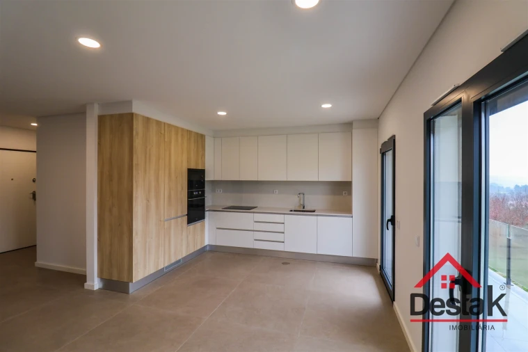 Apartamento T3 para Arrendamento em Ranhados