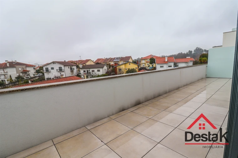 Apartamento T3 para Arrendamento em Ranhados Foto 11