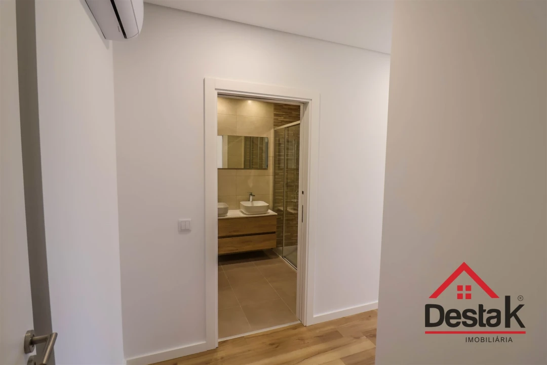 Apartamento T3 para Arrendamento em Ranhados Foto 17