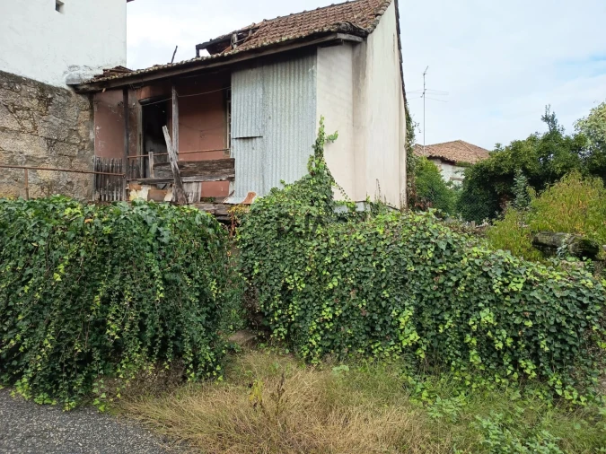 Moradia T2 para Venda em Treixedo e Nagozela Foto 3