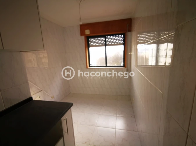 Apartamento T1 para Arrendamento em Arcozelo Foto 13