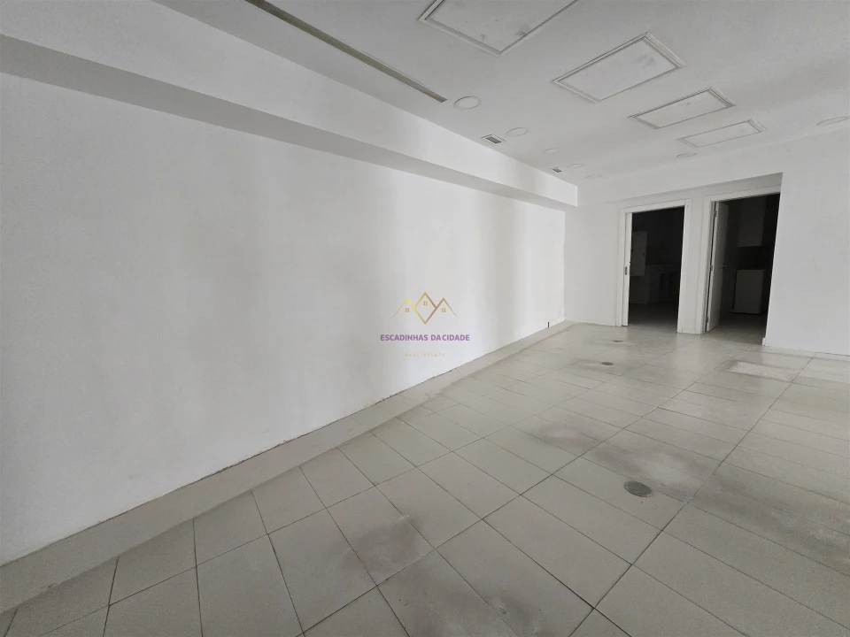 Loja para Arrendamento em União das Freguesias de Setúbal Foto 7