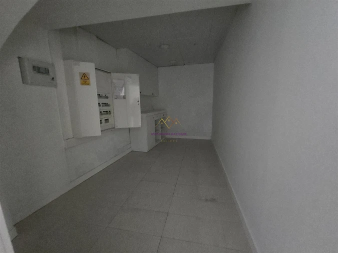 Loja para Arrendamento em União das Freguesias de Setúbal Foto 21