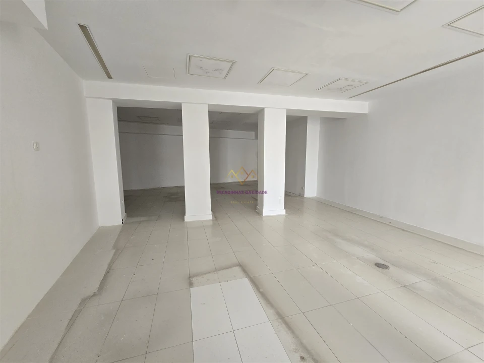 Loja para Arrendamento em União das Freguesias de Setúbal Foto 12