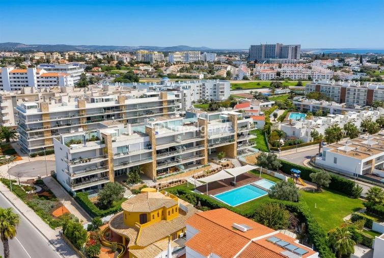 Apartamento T3 para Venda em Albufeira e Olhos de Água Foto 34