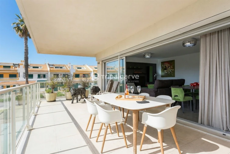 Apartamento T3 para Venda em Albufeira e Olhos de Água Foto 3