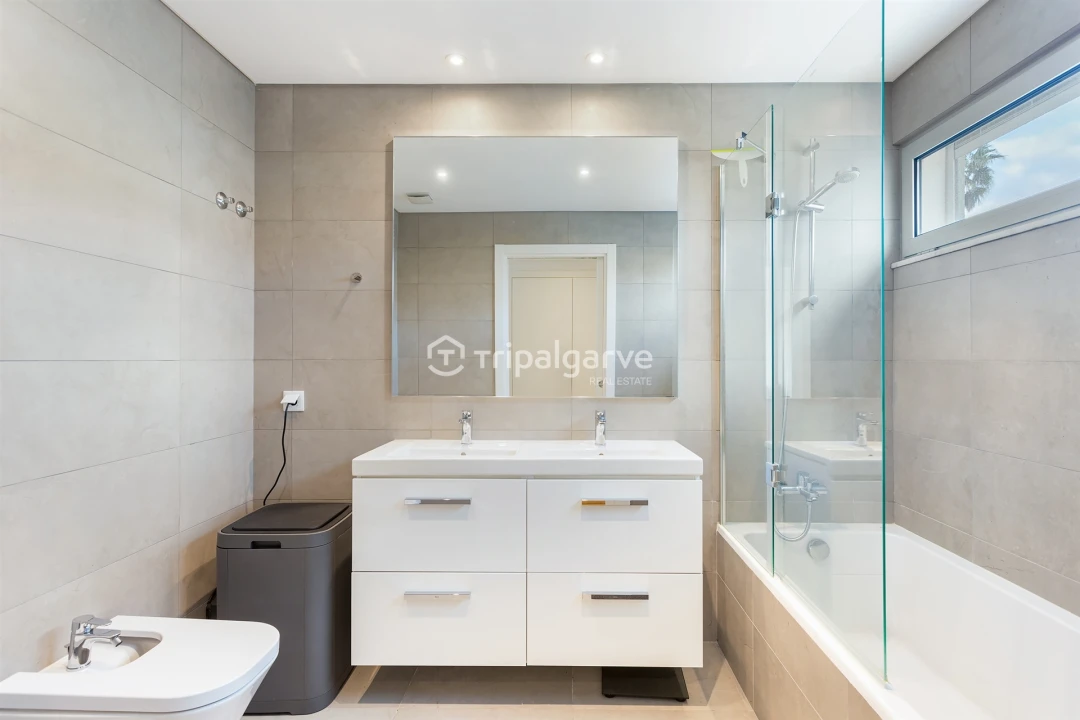 Apartamento T3 para Venda em Albufeira e Olhos de Água Foto 25