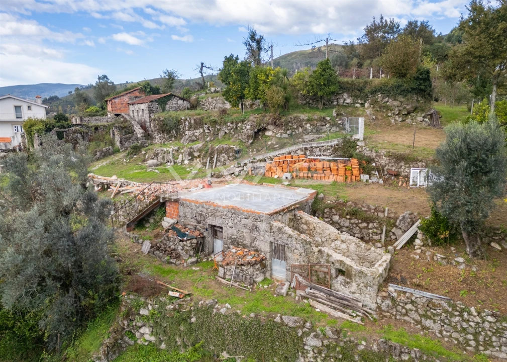 Moradia T0 para Venda em Sande, Vilarinho, Barros e Gomide Foto 1