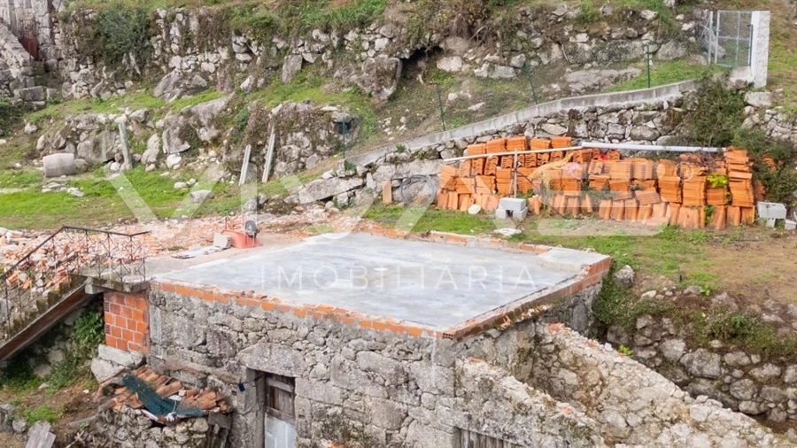 Moradia T0 para Venda em Sande, Vilarinho, Barros e Gomide