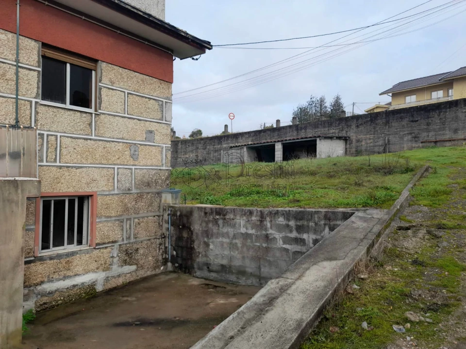 Moradia T3 para Venda em Vila Boa de Quires e Maureles Foto 3