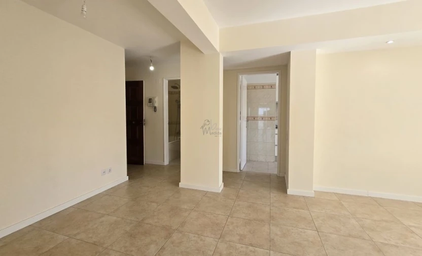 Apartamento T2 para Venda em Algueirão-Mem Martins Foto 8