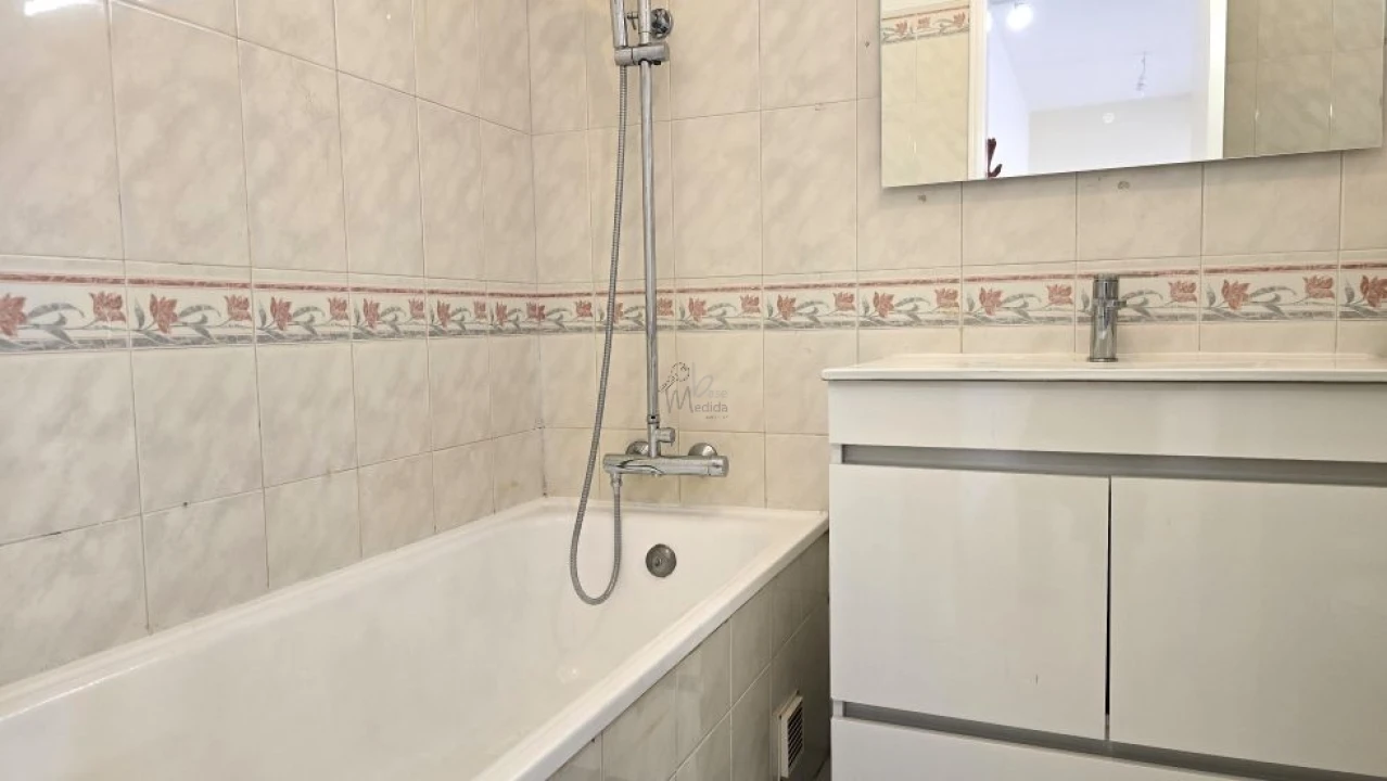 Apartamento T2 para Venda em Algueirão-Mem Martins Foto 15