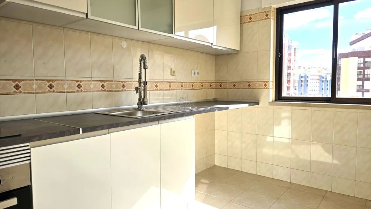 Apartamento T2 para Venda em Algueirão-Mem Martins Foto 21