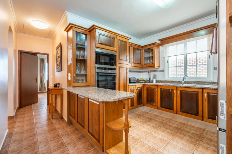 Moradia T3 para Venda em Santo Antonio da Serra Foto 6