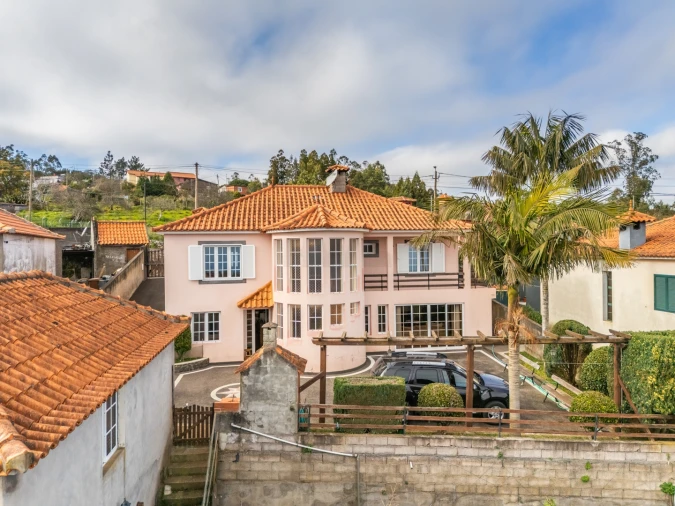 Moradia T3 para Venda em Santo Antonio da Serra Foto 1