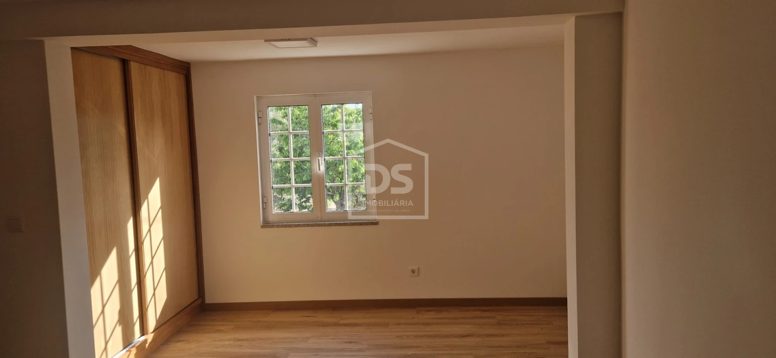 Moradia T3 para Venda em Currelos, Papízios e Sobral Foto 4