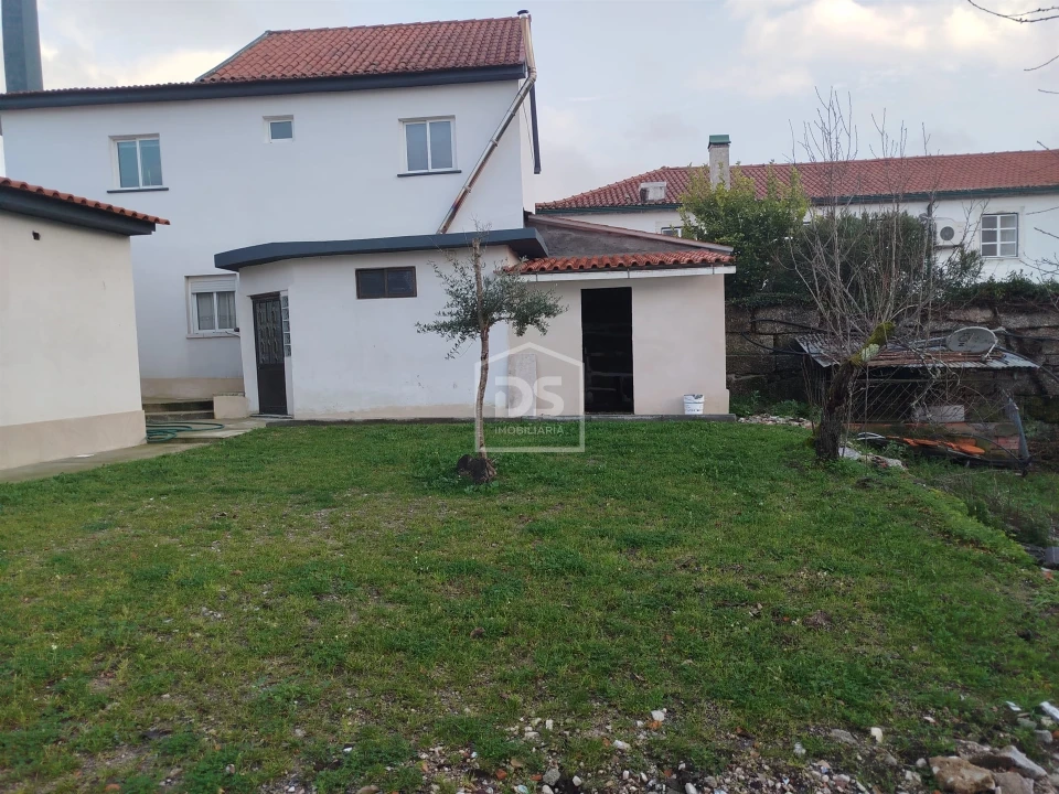 Moradia T3 para Venda em Currelos, Papízios e Sobral Foto 35