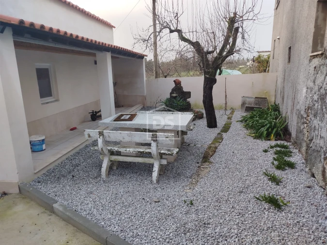 Moradia T3 para Venda em Currelos, Papízios e Sobral Foto 28