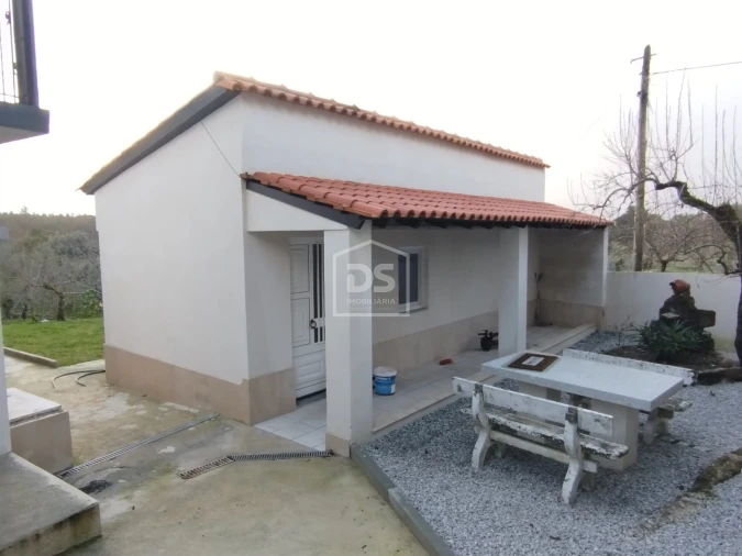 Moradia T3 para Venda em Currelos, Papízios e Sobral Foto 25