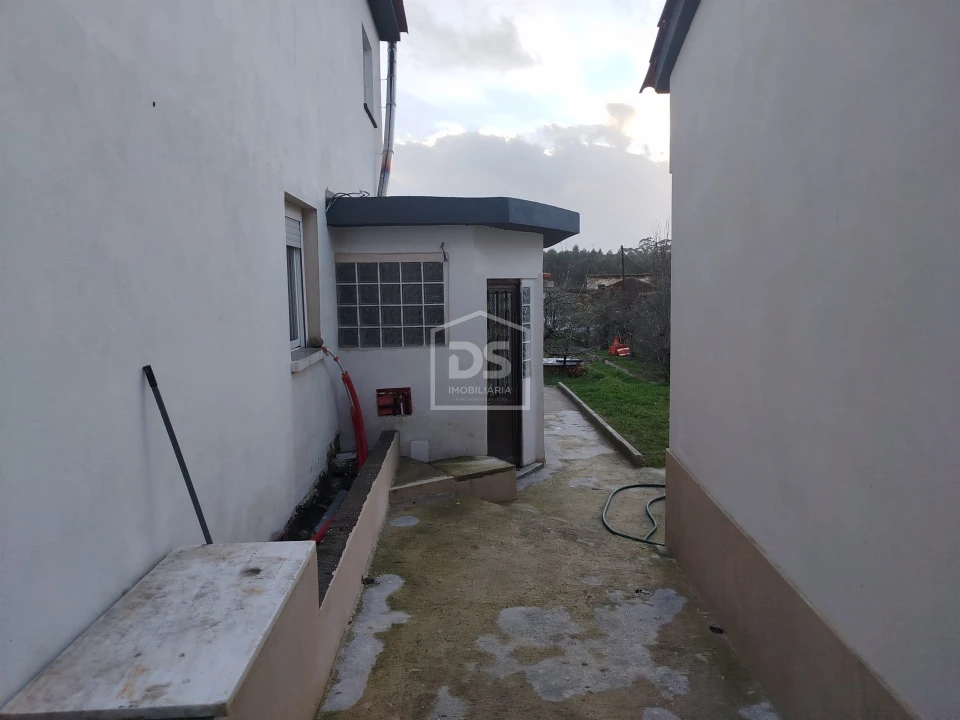 Moradia T3 para Venda em Currelos, Papízios e Sobral Foto 30