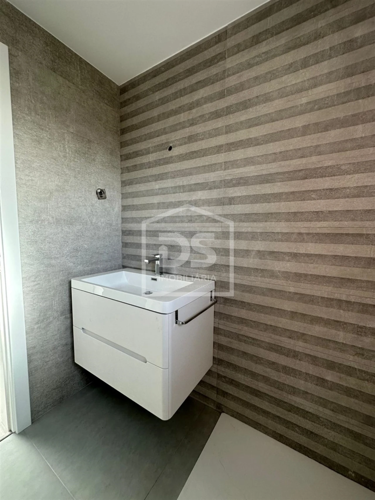 Apartamento T3 para Venda em Currelos, Papízios e Sobral Foto 15