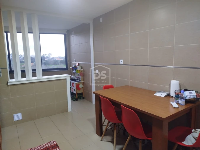Apartamento T3 para Venda em Currelos, Papízios e Sobral Foto 31