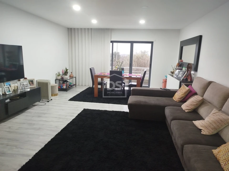 Apartamento T3 para Venda em Currelos, Papízios e Sobral Foto 28