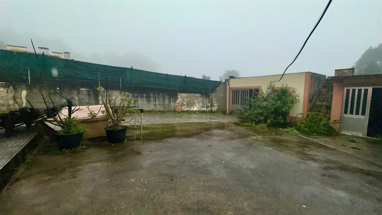 Moradia T3 para Venda em Arcozelo Foto 7