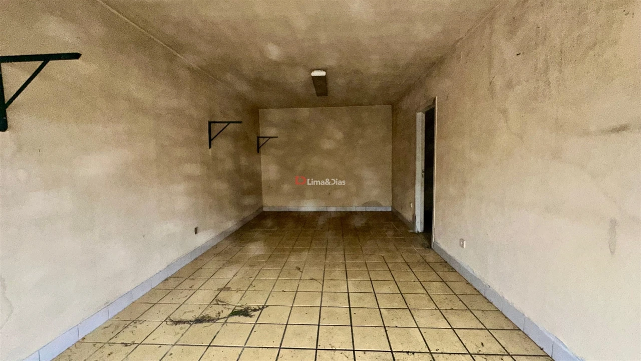 Moradia T3 para Venda em Arcozelo Foto 5