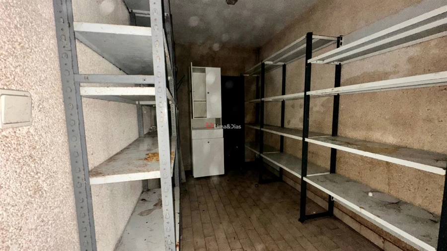 Moradia T3 para Venda em Arcozelo Foto 6