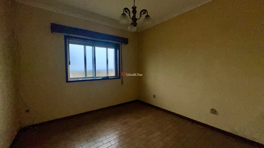 Moradia T3 para Venda em Arcozelo Foto 23