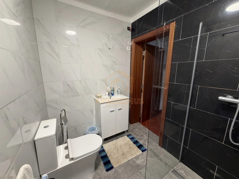 Moradia T4 para Venda em Alhadas Foto 14