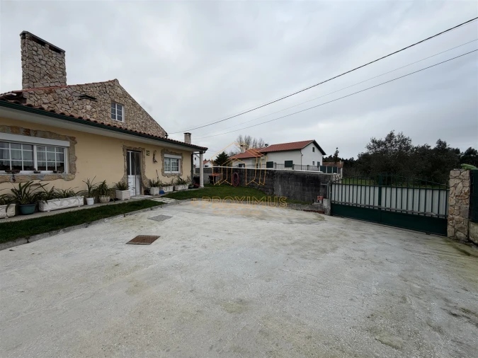 Moradia T4 para Venda em Alhadas Foto 31