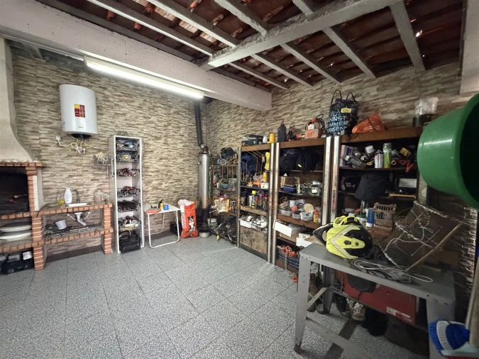 Moradia T4 para Venda em Alhadas Foto 37