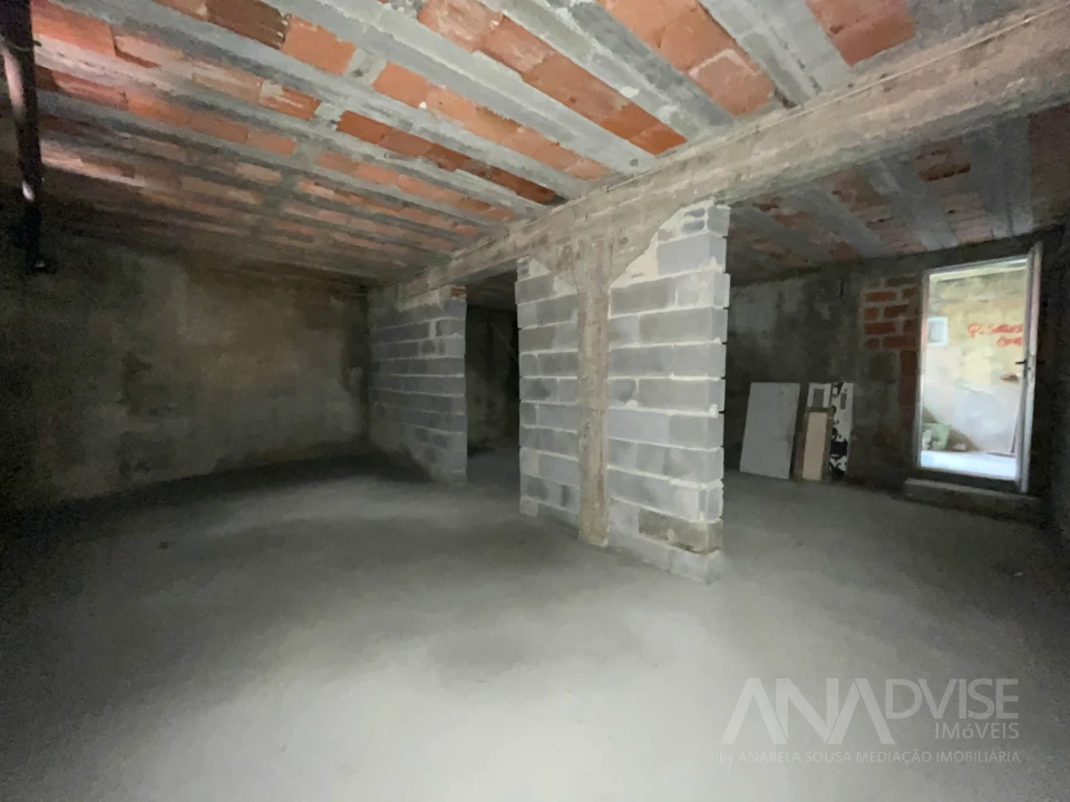 Apartamento T2 para Venda em Cavernães Foto 27