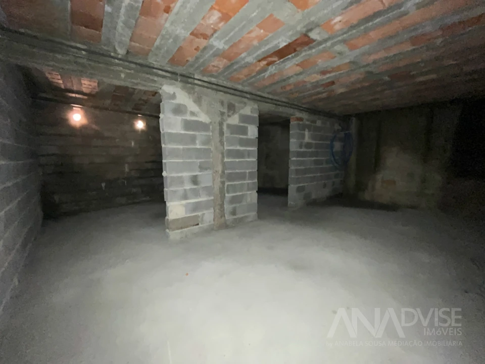 Apartamento T2 para Venda em Cavernães Foto 26