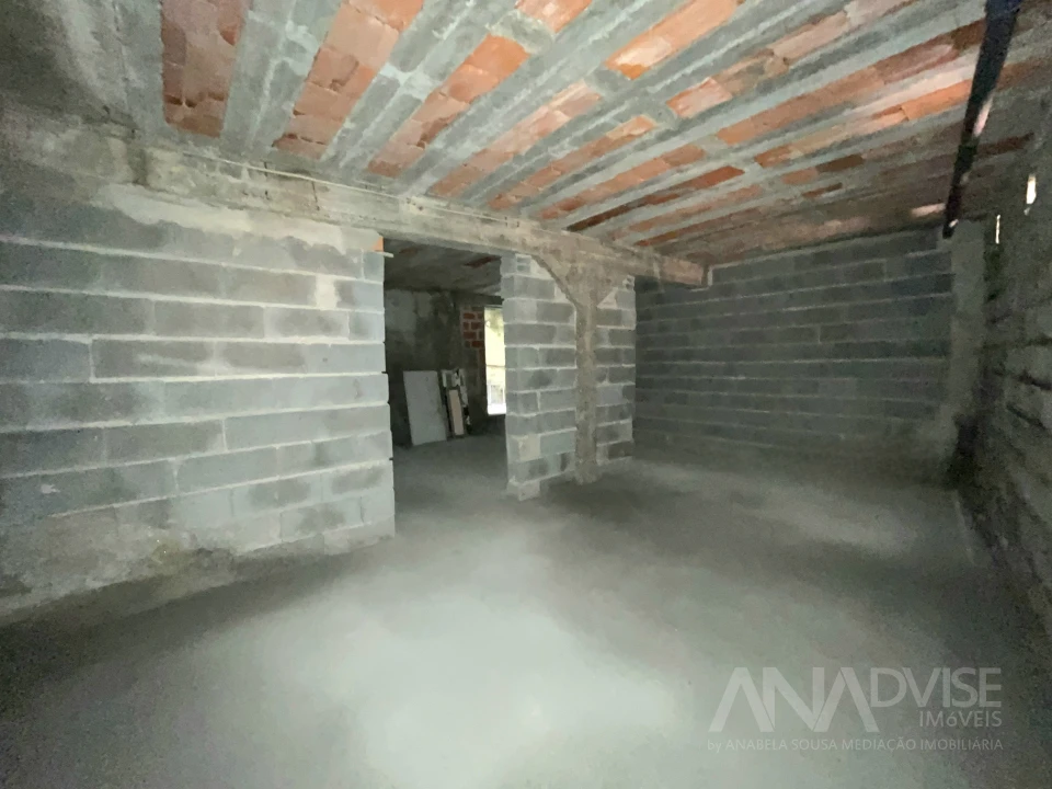 Apartamento T2 para Venda em Cavernães Foto 28