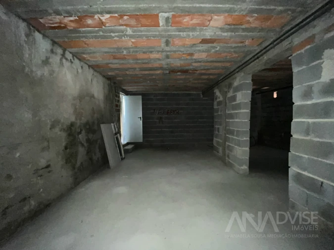 Apartamento T2 para Venda em Cavernães Foto 30