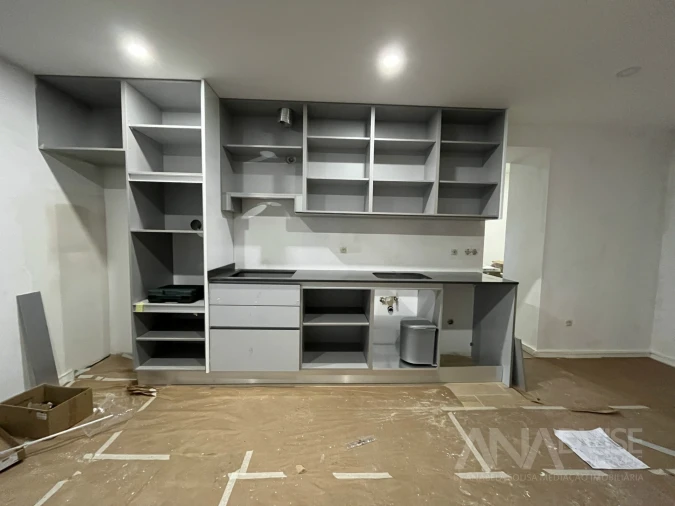 Apartamento T2 para Venda em Cavernães Foto 3